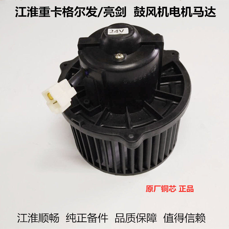 他对爱情的描述比我们这些世俗男女更纯洁更动人