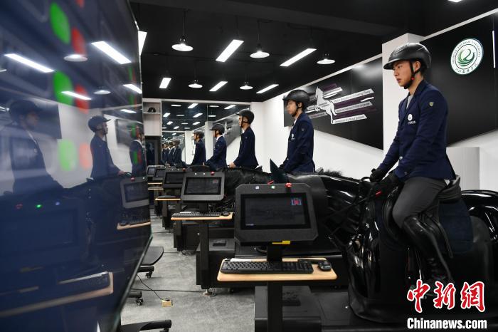 四川旅游学院在成都设立首个马术模拟仿真实验