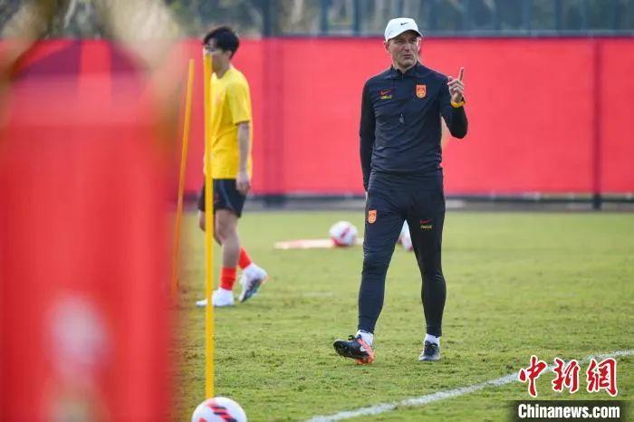 扬科维奇下课：一年前的世界杯自信如今化为现