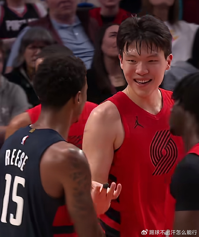 杨瀚森NBA首吃T引争议 裁判判罚遭质疑