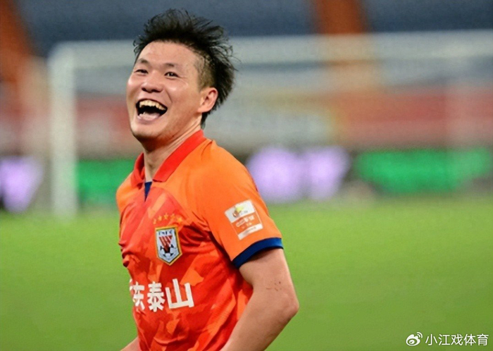 山东泰山年轻锋线新星崛起 韩鹏力推路俊伟挑大