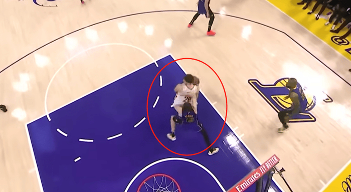 詹姆斯防守转型助力湖人三月战绩飙升