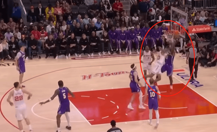 詹姆斯防守转型助力湖人三月战绩飙升